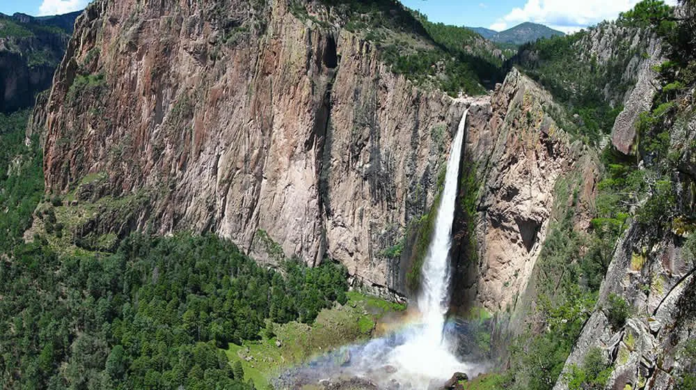 Cascada de Basaseachi. Foto: Alma Tours
