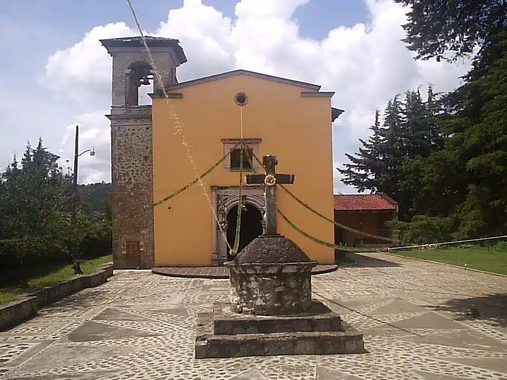 Iglesia de la Candelaria en Zitácuaro. Iglesia de la Candelaria en Zitácuaro.