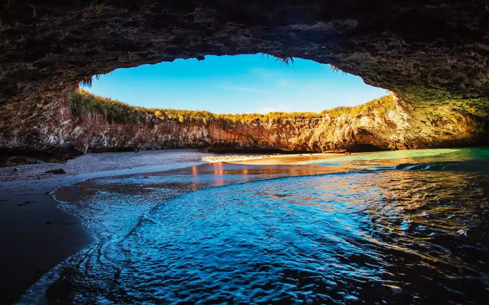 Playa Escondida Descubre la Playa Escondida, una joya oculta en Nayarit