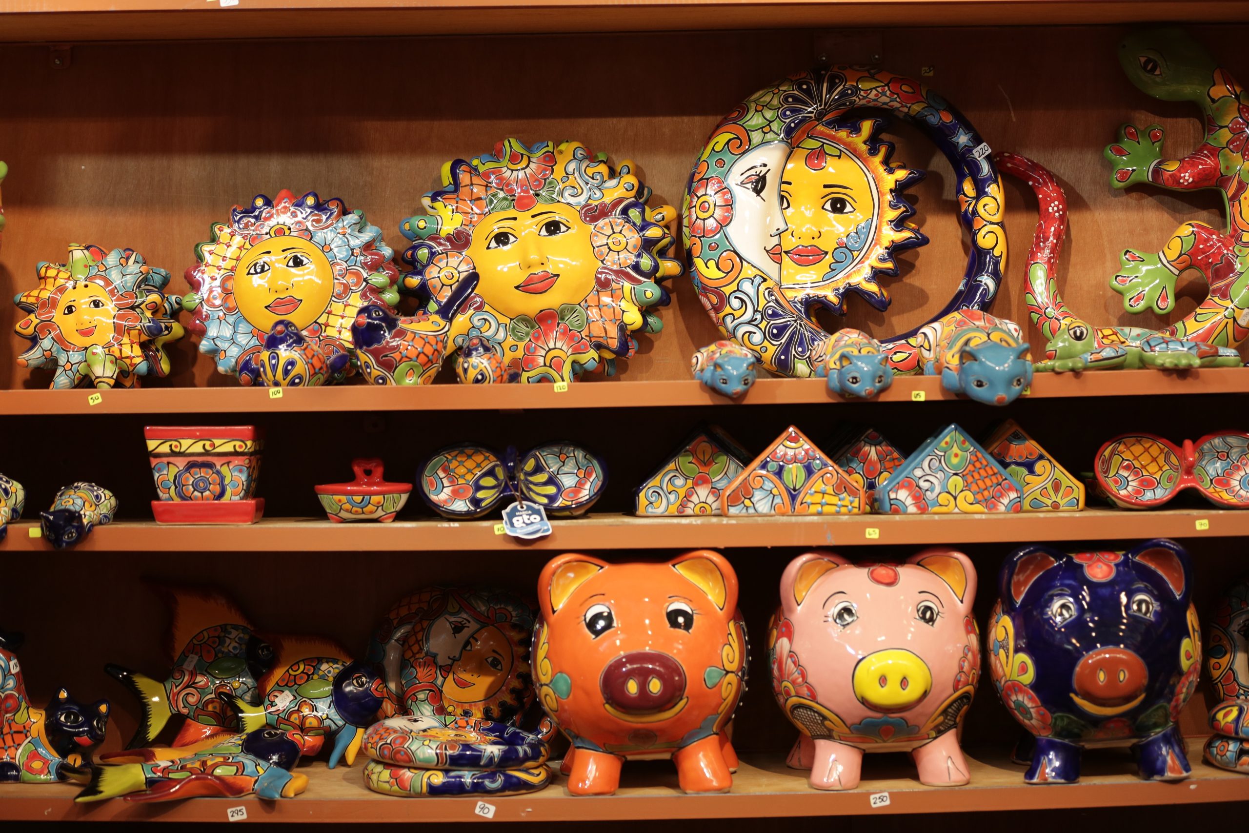 Artesanias y gastronomia de Irapuato. Artesanias y gastronomia de Irapuato.