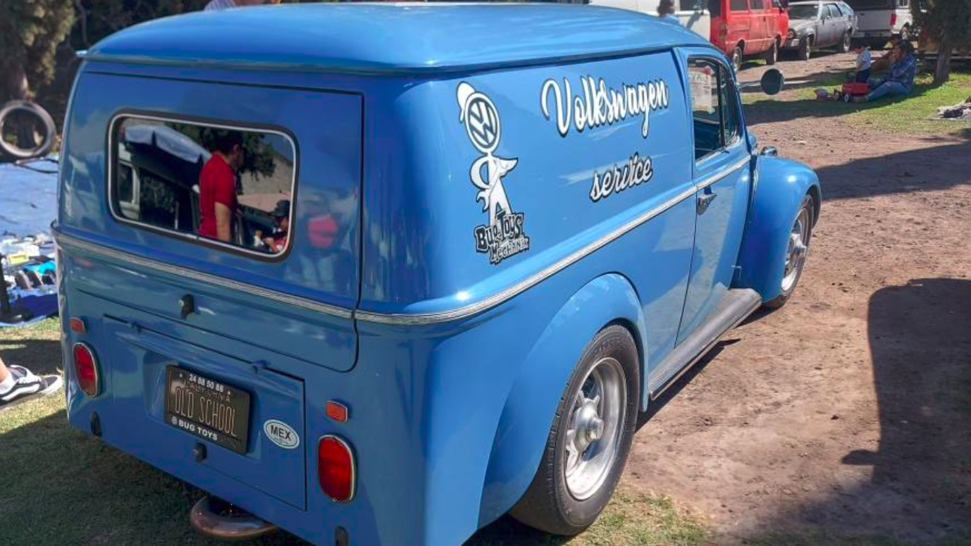 auto clásico en el v8 fest auto clásico en el v8 fest