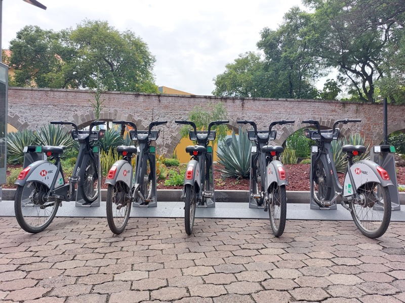 ECOBICI en el Complejo Cultural Los Pinos ECOBICI en el Complejo Cultural Los Pinos