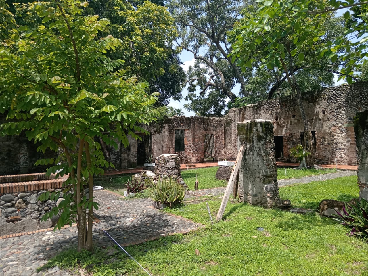 A 28 kilómetros del puerto de Veracruz se localiza La Antigua Veracruz, un lugar lleno de historia que cuenta los inicios de lo que hoy conocemos como nuestro país.