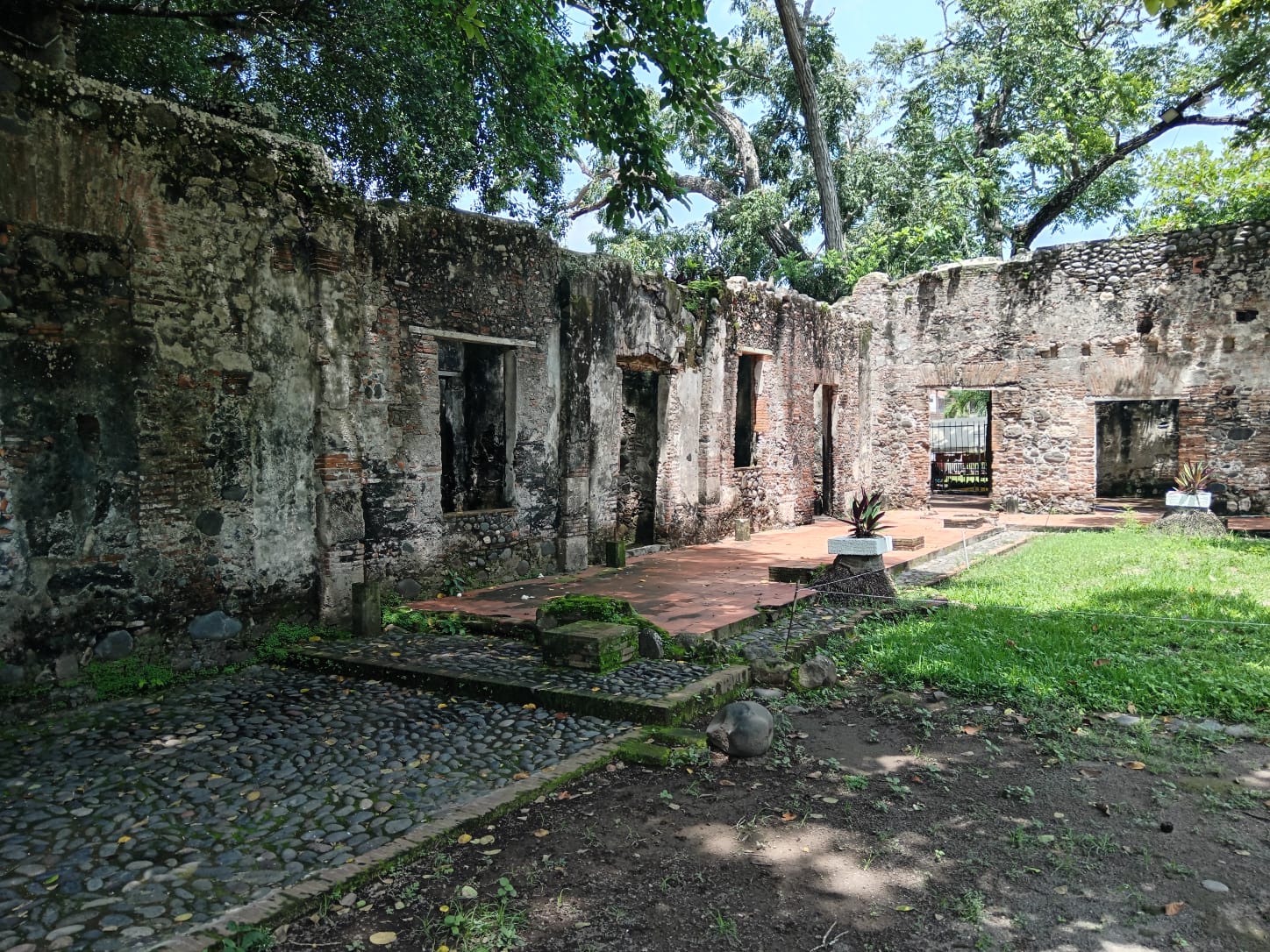 A 28 kilómetros del puerto de Veracruz se localiza La Antigua Veracruz, un lugar lleno de historia que cuenta los inicios de lo que hoy conocemos como nuestro país.