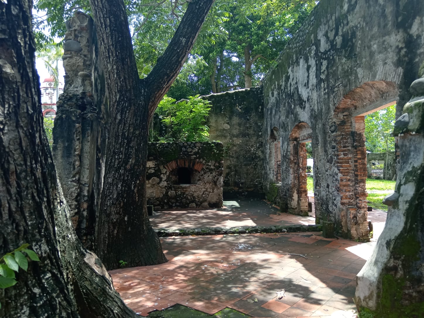 A 28 kilómetros del puerto de Veracruz se localiza La Antigua Veracruz, un lugar lleno de historia que cuenta los inicios de lo que hoy conocemos como nuestro país.