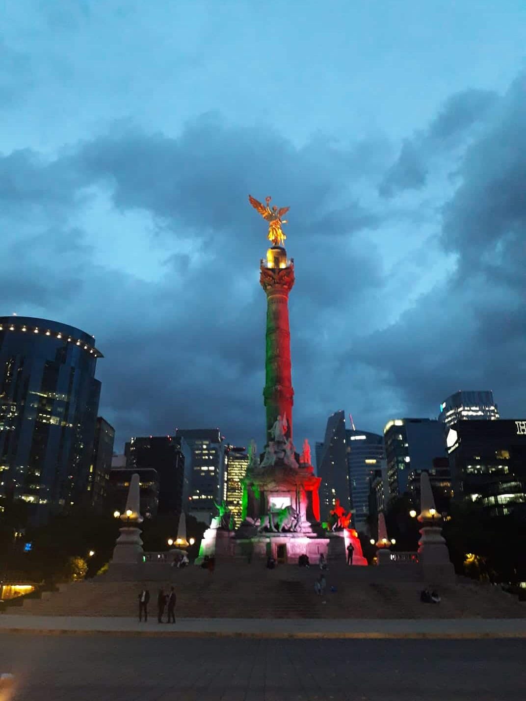 El Ángel de la Independencia, es uno de los Museos y monumentos que conmemoran el 15 de septiembre El Ángel de la Independencia, es uno de los Museos y monumentos que conmemoran el 15 de septiembre