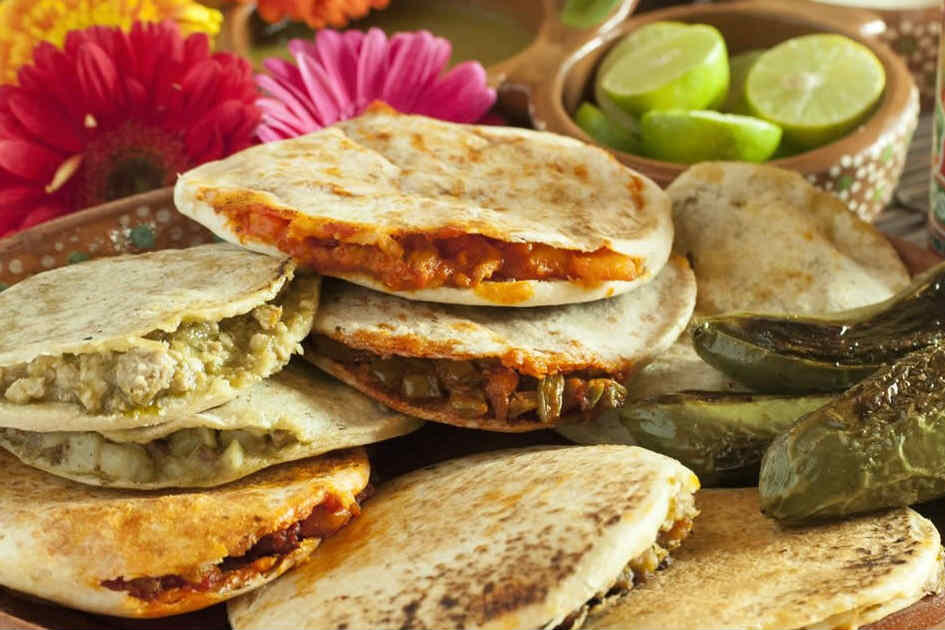 Gorditas de maíz quebrado, gastronomía de Querétaro Gorditas de maíz quebrado, gastronomía de Querétaro