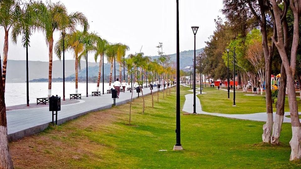 Malecón de Ajijic.