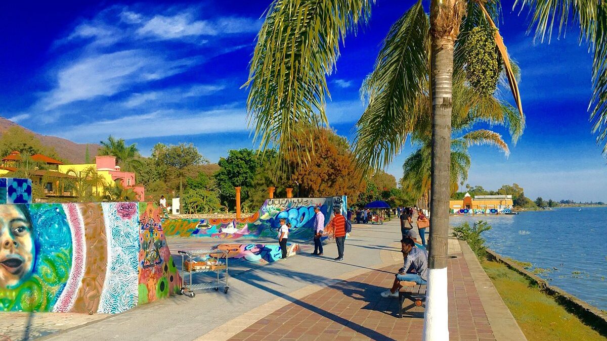 Malecón de Ajijic. Fotos: Pinteres Malecón de Ajijic.